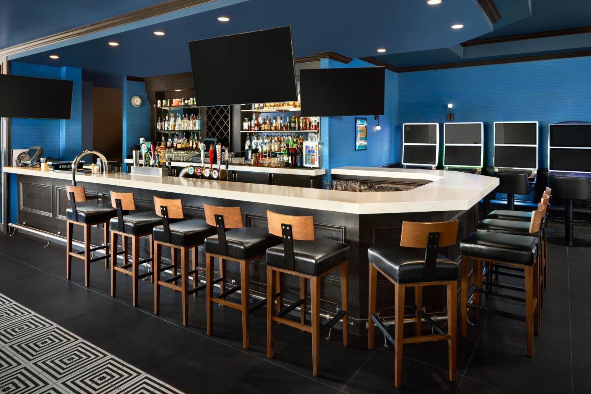 Four Points By Sheraton Edmonton South מראה חיצוני תמונה